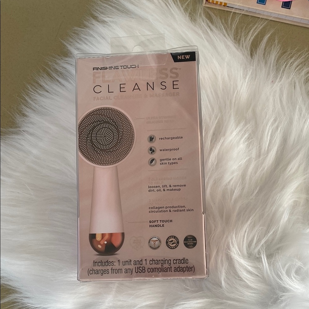 New in the box Finishing Touch Flawless Cleanse Facial Cleanser - Picture 5 of 9